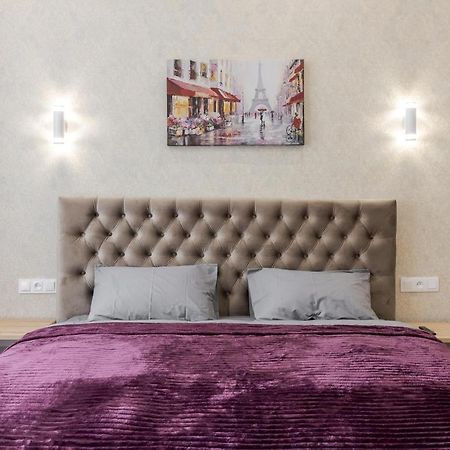 דירות לבוב Luxury Flat In Downtown 2 מראה חיצוני תמונה